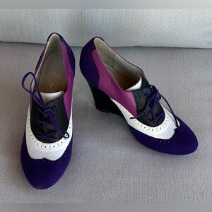 Shoes of Prey Purple and Black Lace-Up Oxford Wedges, size 10.5
